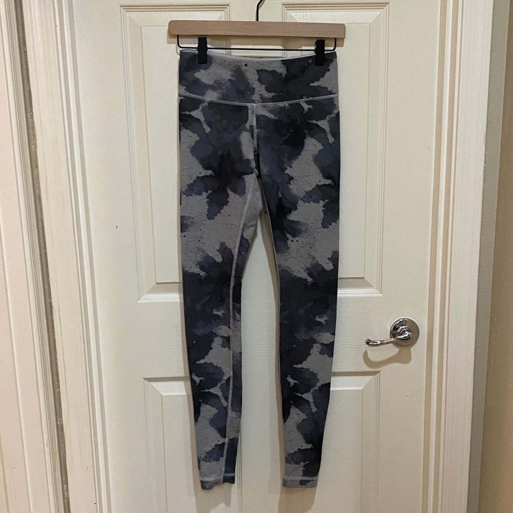 Lululemon Wunder Under‎ Leggings Grey/Black Ink Blot Size 4
